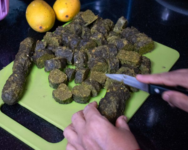 Take them out when it's done. And keep them aside to cool down, and cut them into similar small pieces.